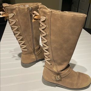 Tall Boots Girls Tied Back Size 3 Zip Up 13” Shaft Taupe